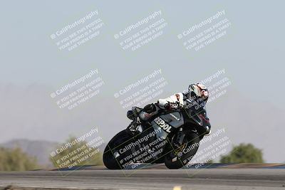 media/Dec-01-2025-Moto Forza (Mon) [[2daa91e15f]]/2-Intermediate Group/Session 2 Turn 9 Entry/